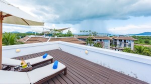 滨海综合大楼华丽顶层公寓 - 4 卧/4 浴