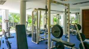 巴东山坡上的泰式泳池别墅 - 5 卧/8 浴