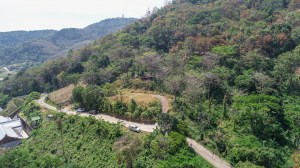 超过 4 个 Rai 海景地在查龙