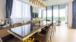 拉扬豪华山坡转售别墅 - 6 卧/6 浴
