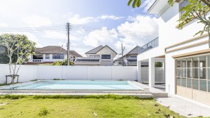 查龙时尚家庭泳池别墅 - 4 卧/4 浴