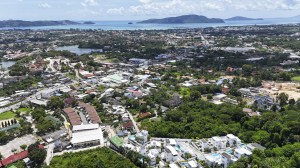 超过 1.8 Rai Chalong 山坡地块