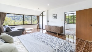 靠近BISP的山坡公寓楼，带宽敞地块 - 15 卧/14 浴
