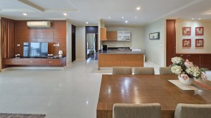 卡图的 Heritage Suites Condo 公寓，现代风格 - 2 卧/2 浴