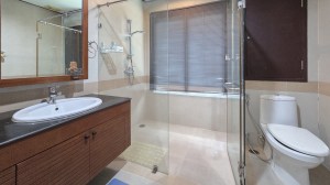 卡图的 Heritage Suites Condo 公寓，现代风格 - 2 卧/2 浴