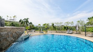 拉扬海滩附近宽敞公寓 - 3 卧/3 浴