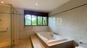 卡塔海滩附近经典泰式别墅 - 3 卧/4 浴