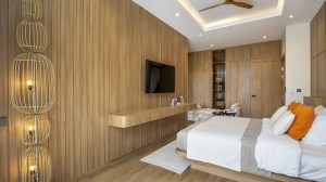 查龙时尚家庭泳池别墅 - 5 卧/6 浴