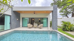 现代查龙泳池别墅 - 2 卧/2 浴