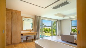位于 Cherng Talay 的迷人泳池别墅 - 4 卧/3 浴