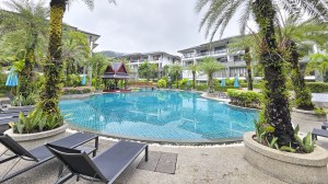 宽敞泳池景观奈通海滩公寓 - 3 卧/3 浴