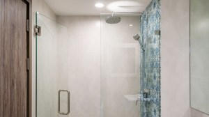 奈扬海滩附近泳池景观现代公寓 - 1 卧/1 浴