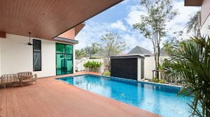拉威海滩温馨家庭泳池别墅 - 4 卧/4 浴