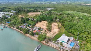 位于普吉岛东海岸奥波（Ao Por）的8莱攀牙湾景观地块