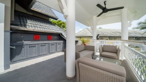 普吉岛拉古娜湖景翻新复式公寓 - 2 卧/2 浴