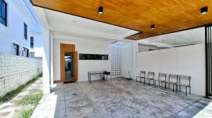 位于 Koh Kaew 的黄金地段住宅，靠近 BISP - 3 卧/2 浴