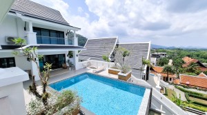 位于宁静的拉威 (Rawai) 的宽敞海景泳池别墅 - 4 卧/4 浴