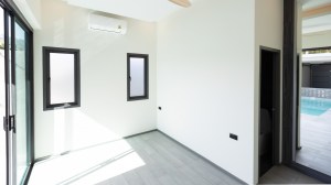 拉威全新现代泳池别墅 - 3 卧/3 浴