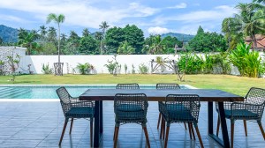 现代巴厘岛风格泳池别墅，坐拥大佛美景 - 4 卧/4 浴